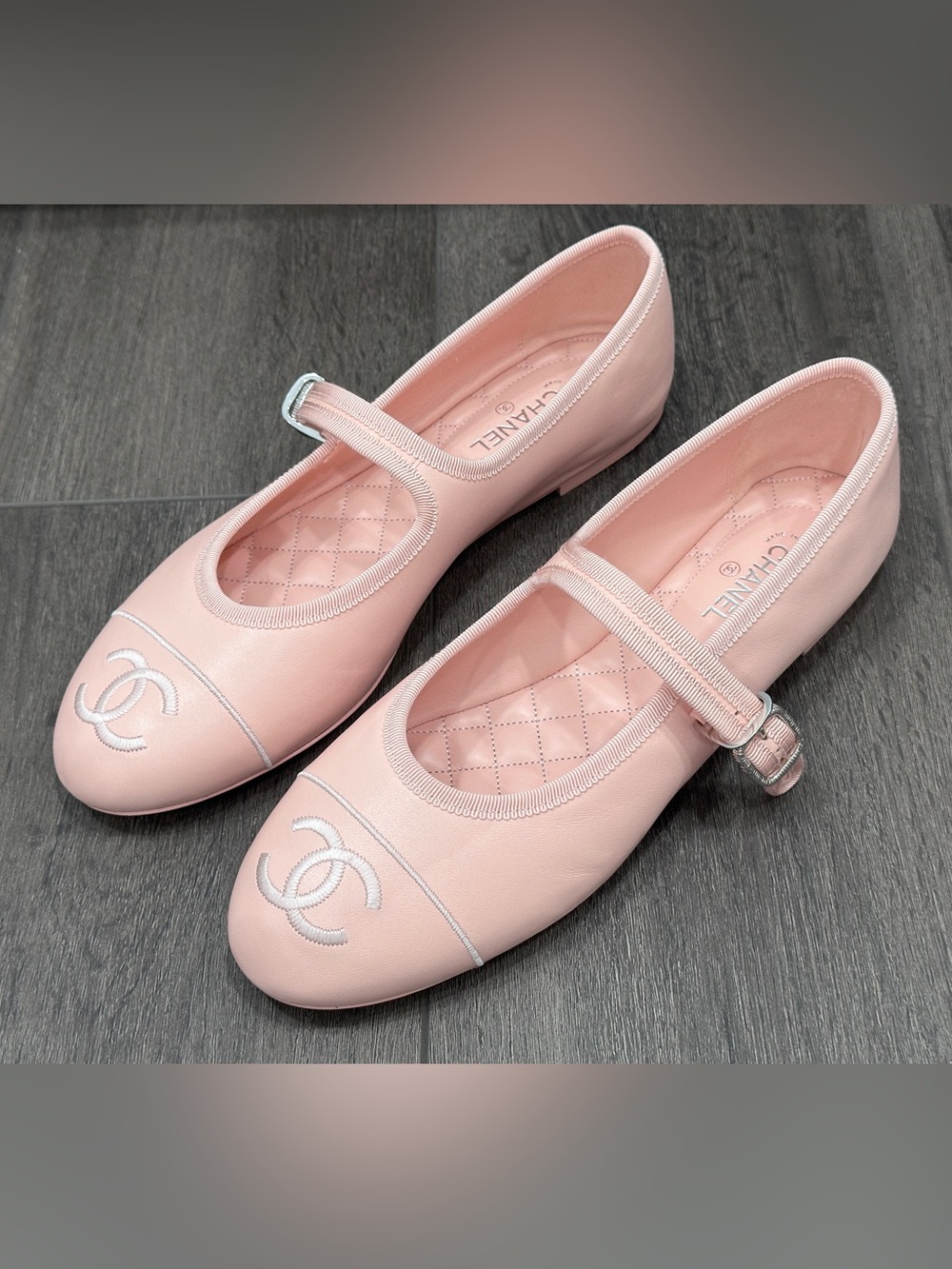2026 CHANEL CC LOGO PINK LEATHER MARYJANE BALLET FLATS SHOES SILVER BUCKLE 40.5 - Picture 9 of 14
